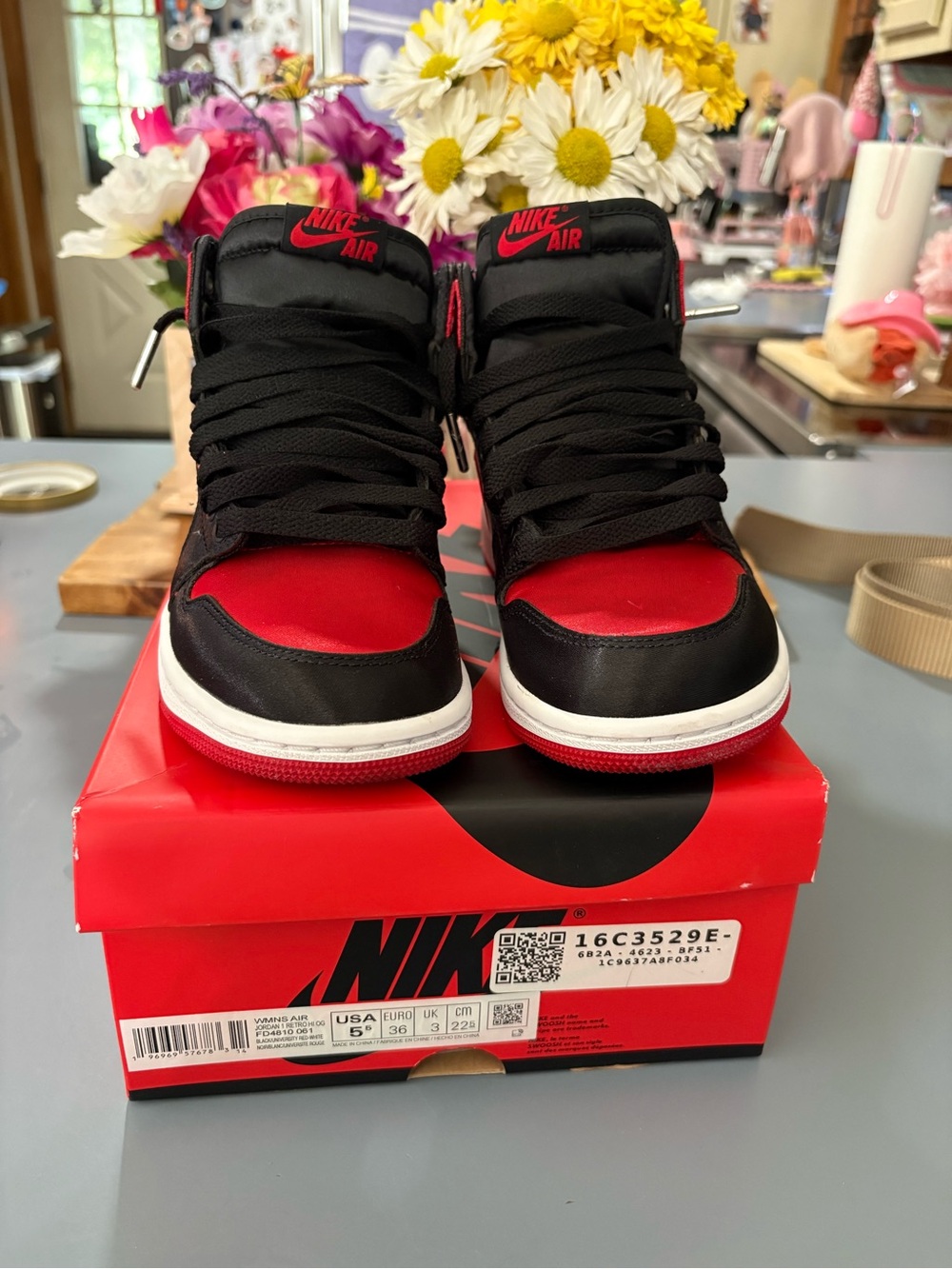 Satin Bred 1